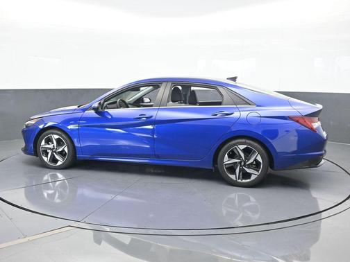 2023 Hyundai ELANTRA HEV Limited