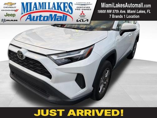 2023 Toyota RAV4 XLE