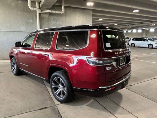 2024 Jeep Grand Wagoneer Base