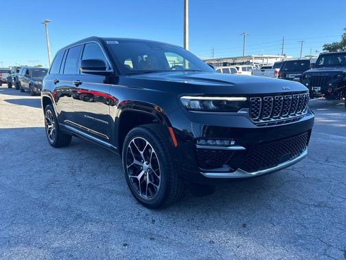 2025 Jeep Grand Cherokee Summit