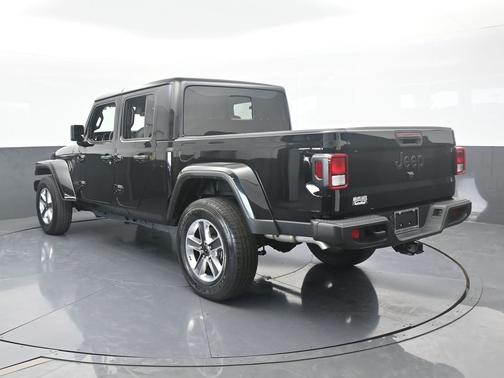 Black Clearcoat 2024 Jeep Gladiator Sport S