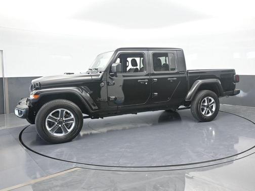 2024 Jeep Gladiator Sport