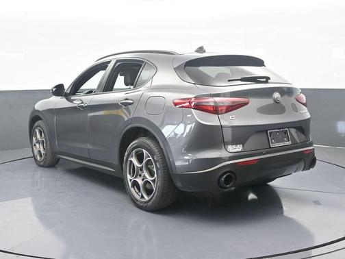 2023 Alfa Romeo Stelvio Sprint