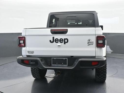 2024 Jeep Gladiator Sport