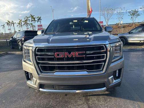2022 GMC Yukon XL SLT