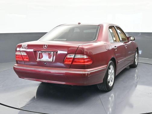 2002 Mercedes-Benz E-Class E320