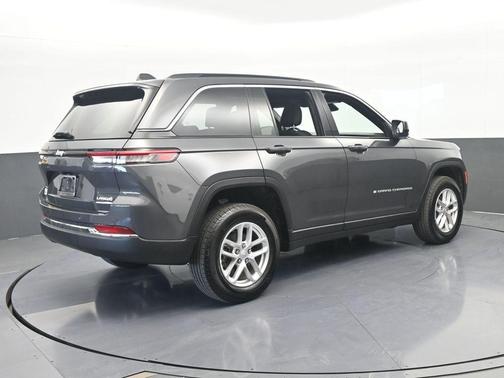 Metallic 2025 Jeep Grand Cherokee Laredo X