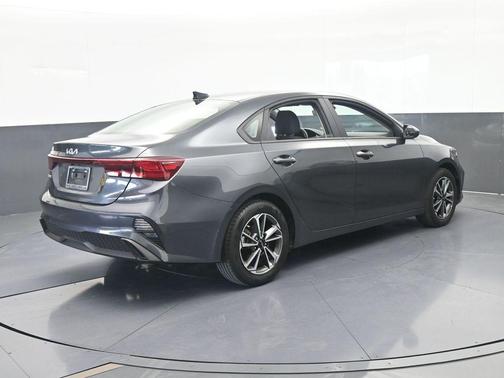 Gravity Gray 2023 Kia Forte LXS