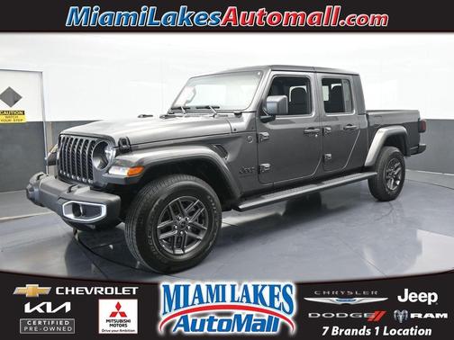 2023 Jeep Gladiator Sport