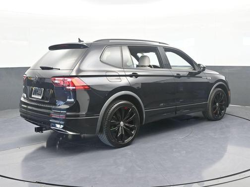 2020 Volkswagen Tiguan 2.0T SE R-Line Black