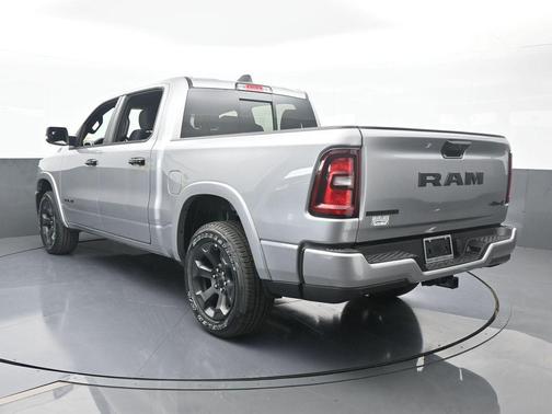 Billet Silver Metallic Clearcoat 2025 RAM 1500 Big Horn/Lone Star