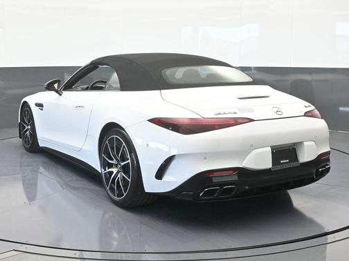 2022 Mercedes-Benz AMG SL 63 Base