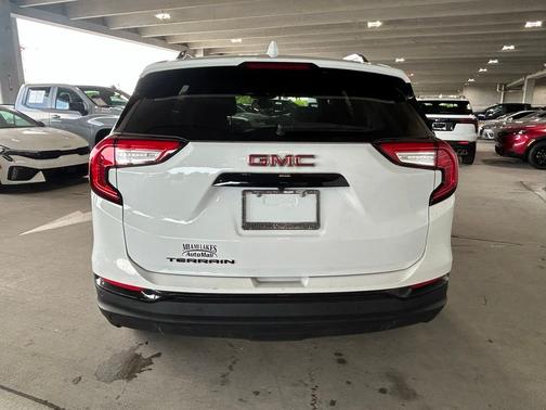 Summit White 2023 GMC Terrain SLE