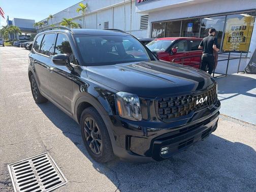 Ebony Black 2024 Kia Telluride SX X-Pro