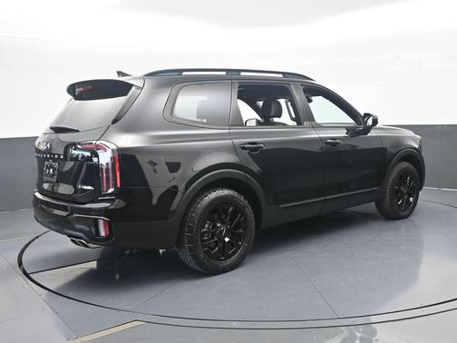Ebony Black 2024 Kia Telluride SX X-Pro