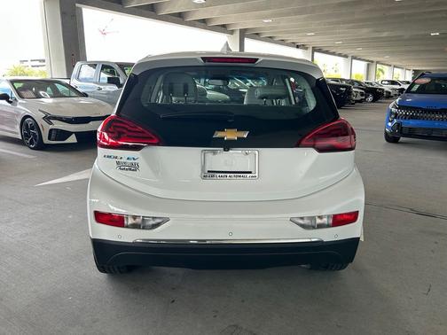 Summit White 2020 Chevrolet Bolt EV LT