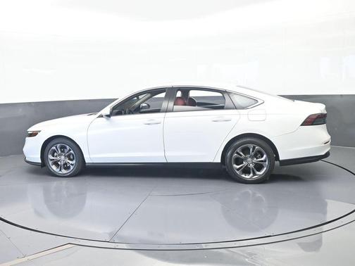 Platinum White Pearl 2023 Honda Accord EX