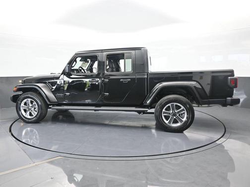 2024 Jeep Gladiator Sport