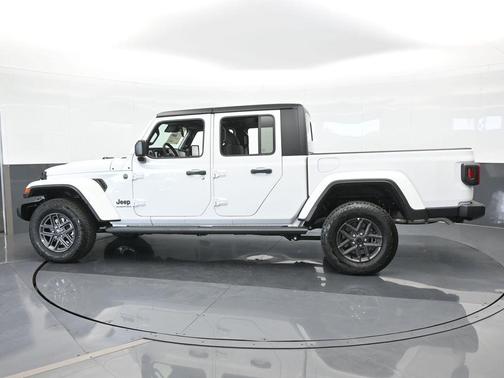 2024 Jeep Gladiator Sport