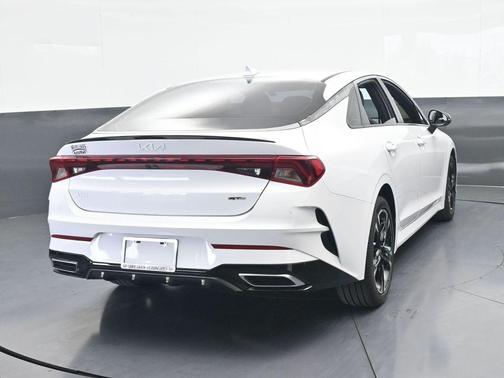 Glacial White Pearl 2024 Kia K5 GT-Line