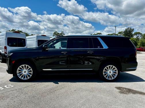 2023 Cadillac Escalade ESV Premium Luxury