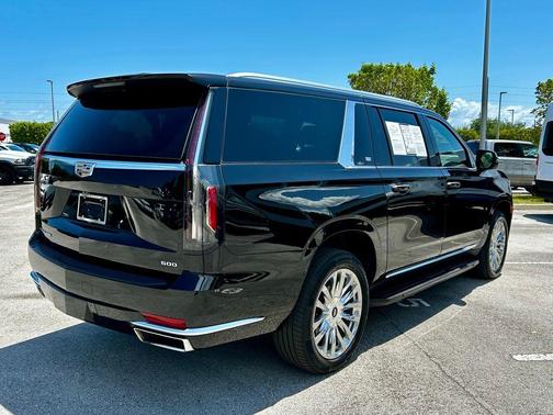 2023 Cadillac Escalade ESV Premium Luxury