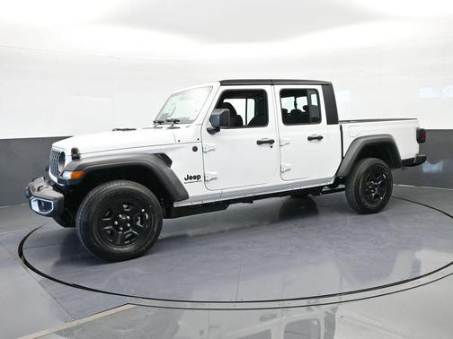2026 Jeep Gladiator Sport