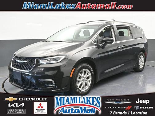 2022 Chrysler Pacifica Touring-L