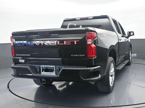 Black 2021 Chevrolet Silverado 1500 Custom