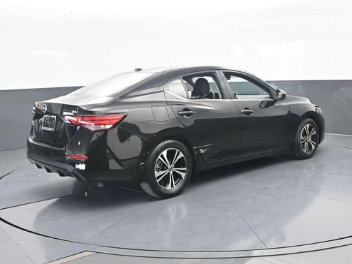 Super Black 2022 Nissan Sentra SV