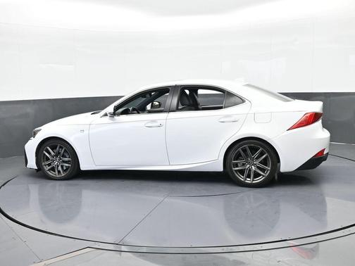 2018 Lexus IS 300 Base