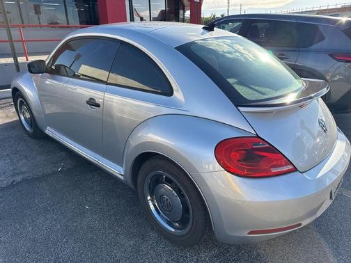 2015 Volkswagen Beetle 1.8T