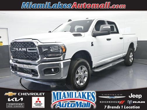 Bright White Clearcoat 2024 RAM 2500 Big Horn