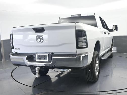 Bright White Clearcoat 2024 RAM 2500 Big Horn