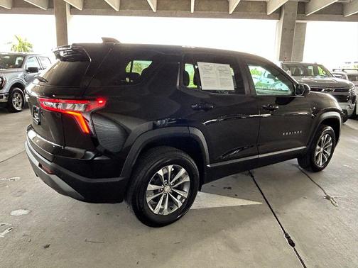 Mosaic Black Metallic 2025 Chevrolet Equinox LT