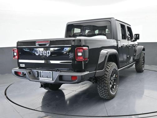 2026 Jeep Gladiator Sport