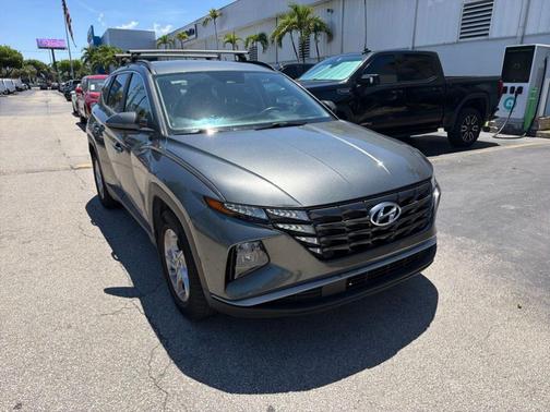 Amazon Gray 2022 Hyundai TUCSON SEL