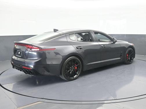 2023 Kia Stinger GT2