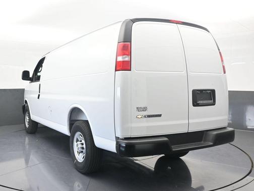 2025 Chevrolet Express 2500 Work Van