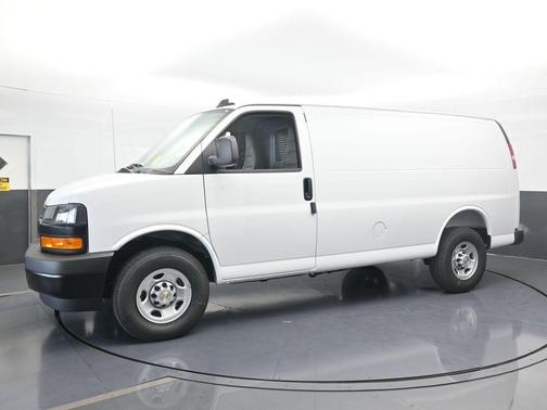 2025 Chevrolet Express 2500 Work Van