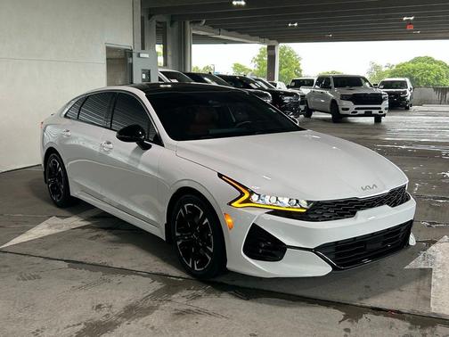 2022 Kia K5 GT-Line