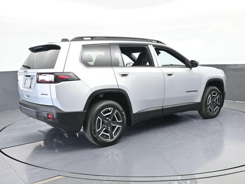 2026 Jeep Cherokee LAREDO/LIMITED