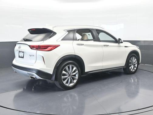 2021 INFINITI QX50 ESSENTIAL
