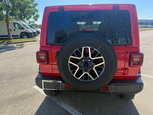 Firecracker Red Clearcoat 2026 Jeep Wrangler Sahara