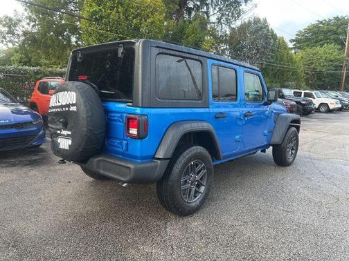 2025 Jeep Wrangler Sport