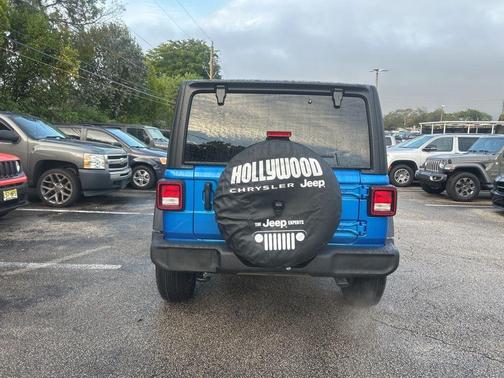 2025 Jeep Wrangler Sport