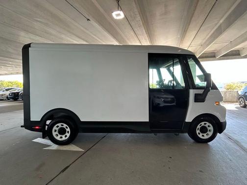 2025 Chevrolet BrightDrop 400 Base