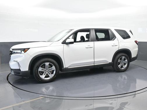 2023 Honda Pilot EX-L 8-Passenger