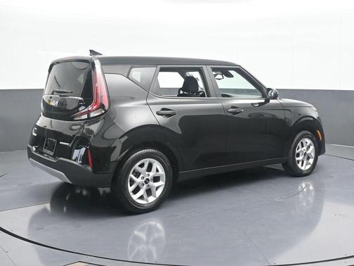 2023 Kia Soul S