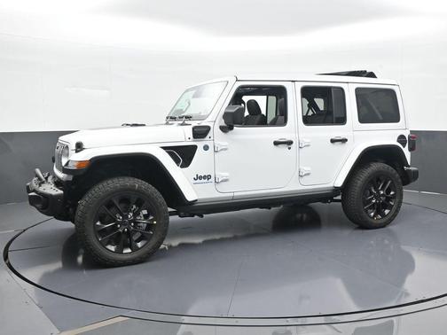 2025 Jeep Wrangler 4xe Sahara